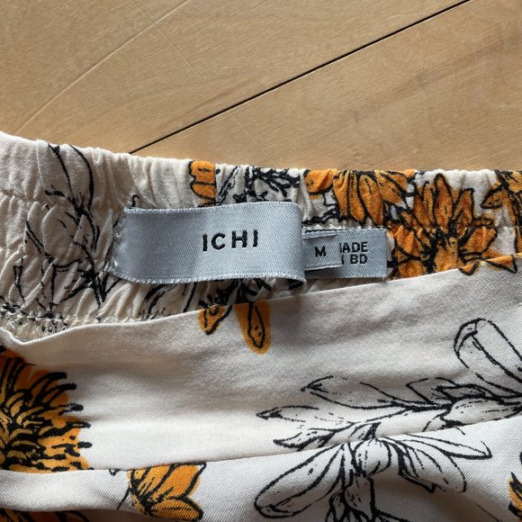 ICHI - Floral Print Shorts - Picture 5 of 9